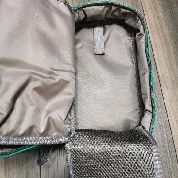 GREEN zipper storage bag - Picture 10 of 16